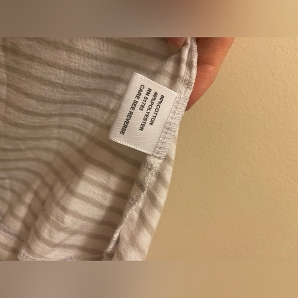 Tan and White Open Front Vest - Picture 3 of 4